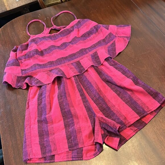 Anthropologie red halter top romper with ruffle back Size S New - Picture 2 of 9